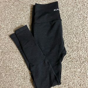 Alphalete medium black OG Revival leggings